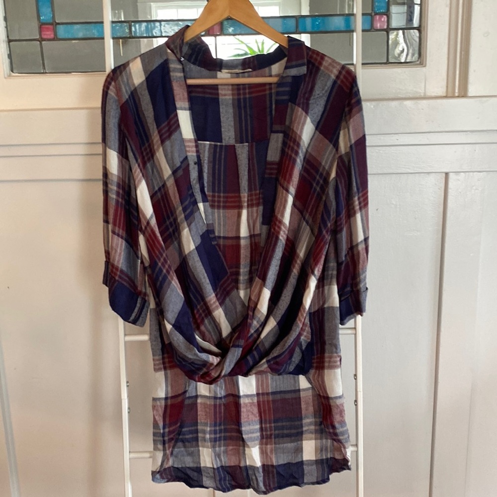 Plad long sleeve tied in front